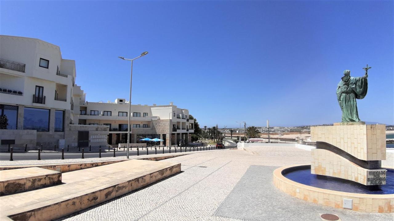 Potato Beach Apartment At Beach Front & Sea View ラゴス エクステリア 写真