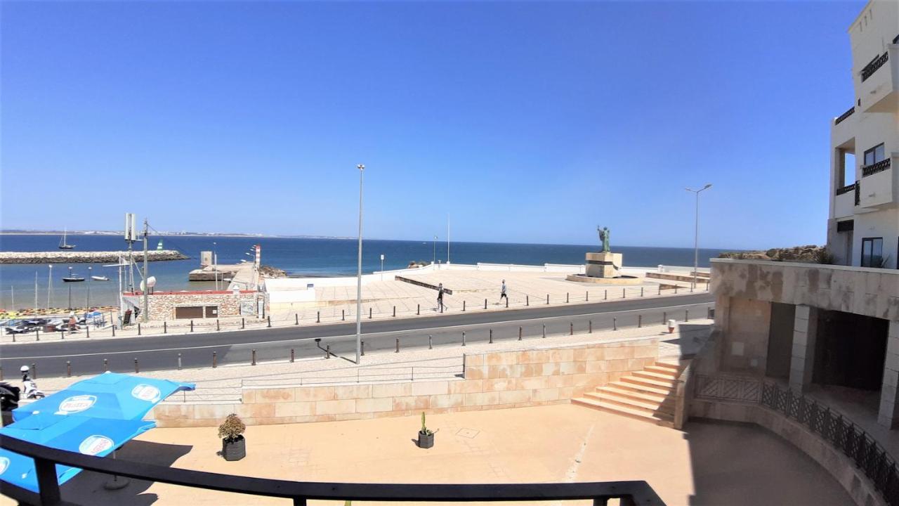Potato Beach Apartment At Beach Front & Sea View ラゴス エクステリア 写真
